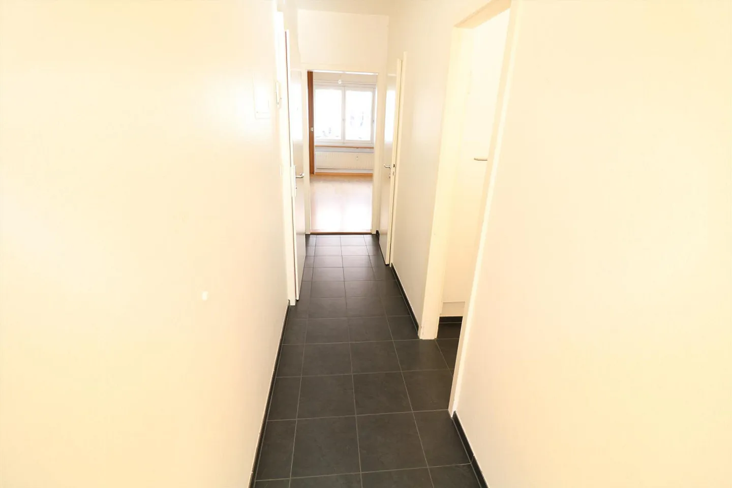 Komplett saniert mit Balkon - Foto 6 von 7