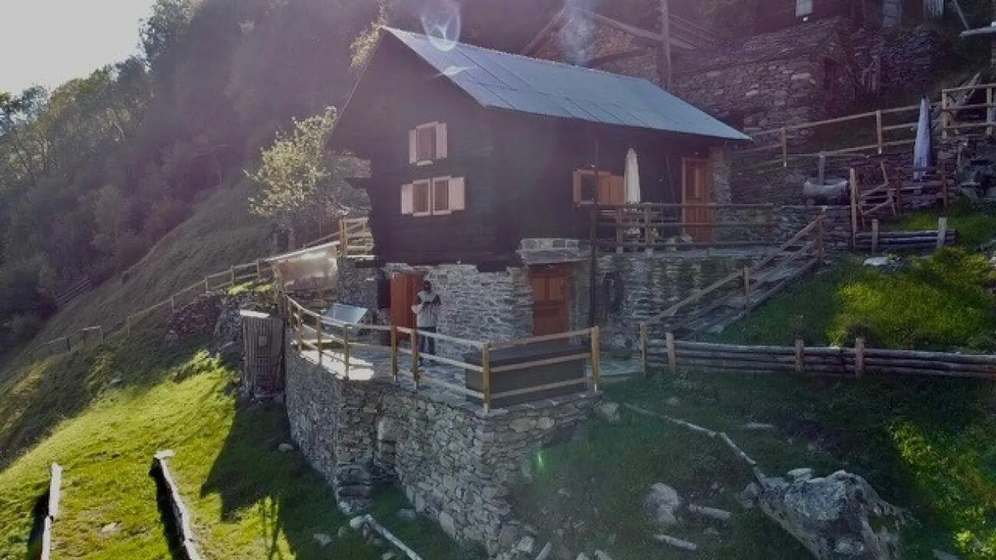 Prächtiges Rustico in ruhiger Lage - Foto 1 von 3