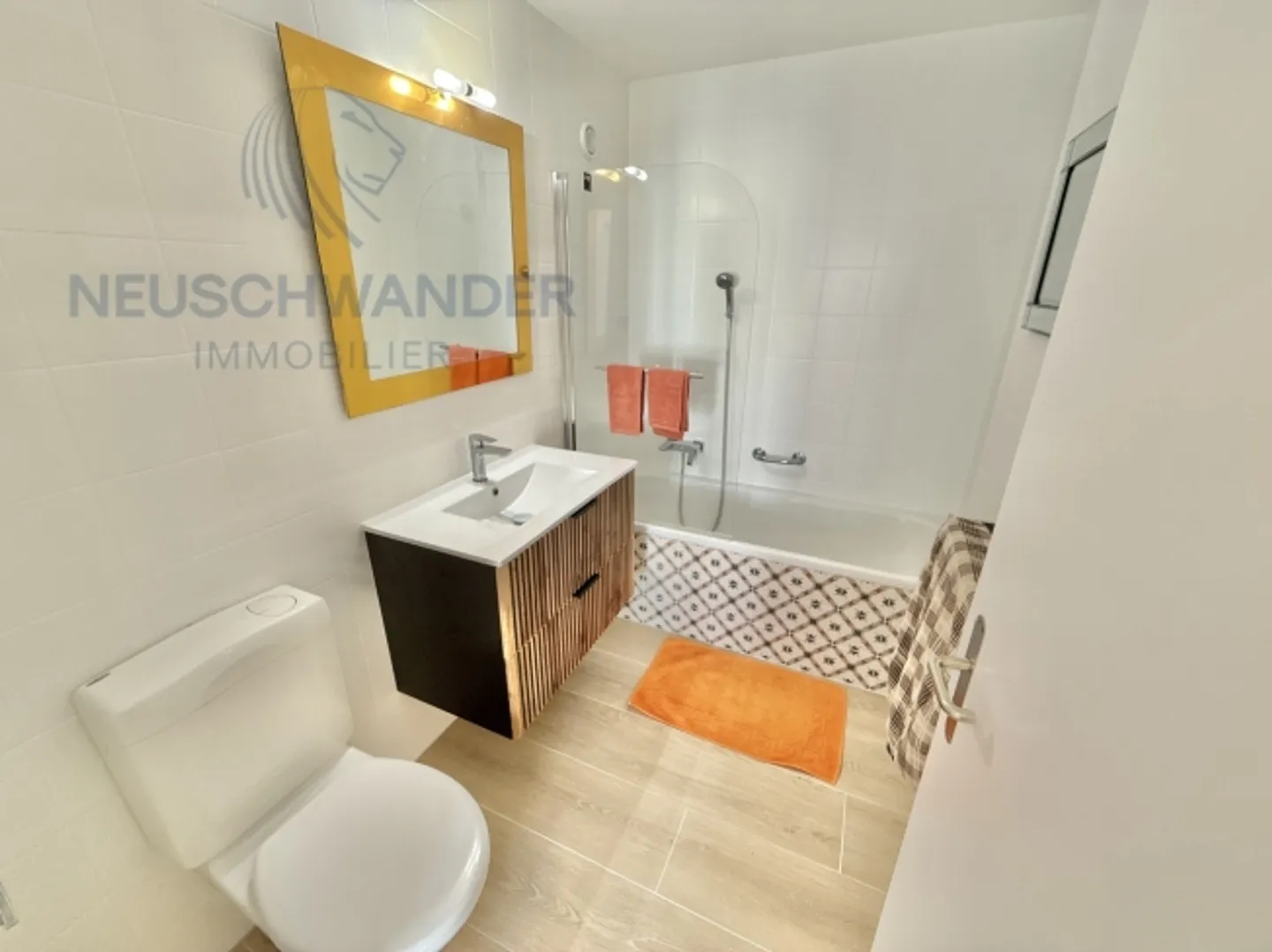 Beautiful Residence for this dwelling close to the center - Photo 8 of 10