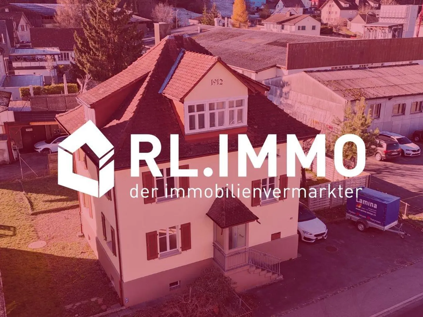 Detached house in need of renovation with potential - Photo 1 of 5