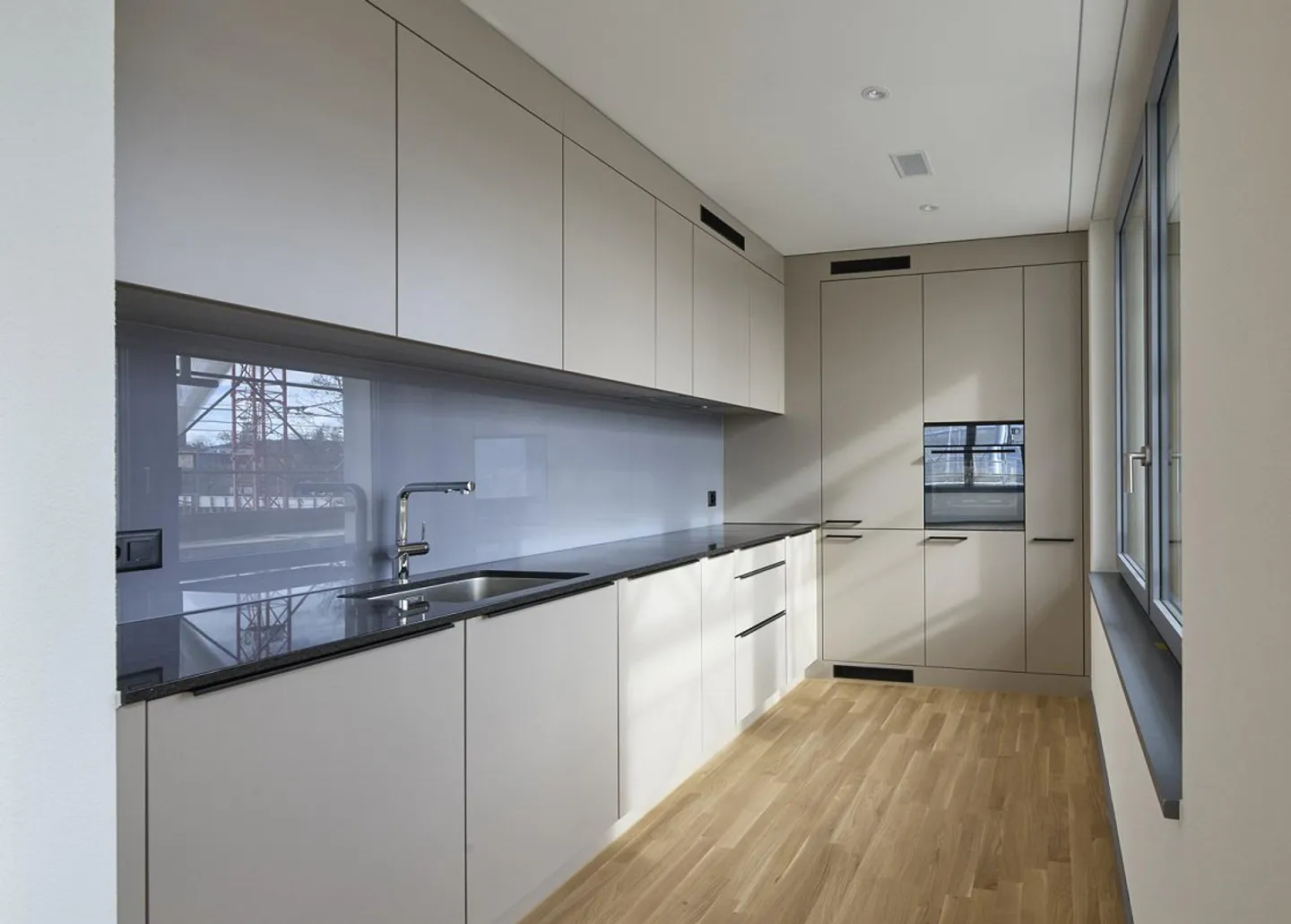 Willkommen im neuen Hotspot für urbanes Leben in Zürich-Albisrieden! - Foto 1 von 7