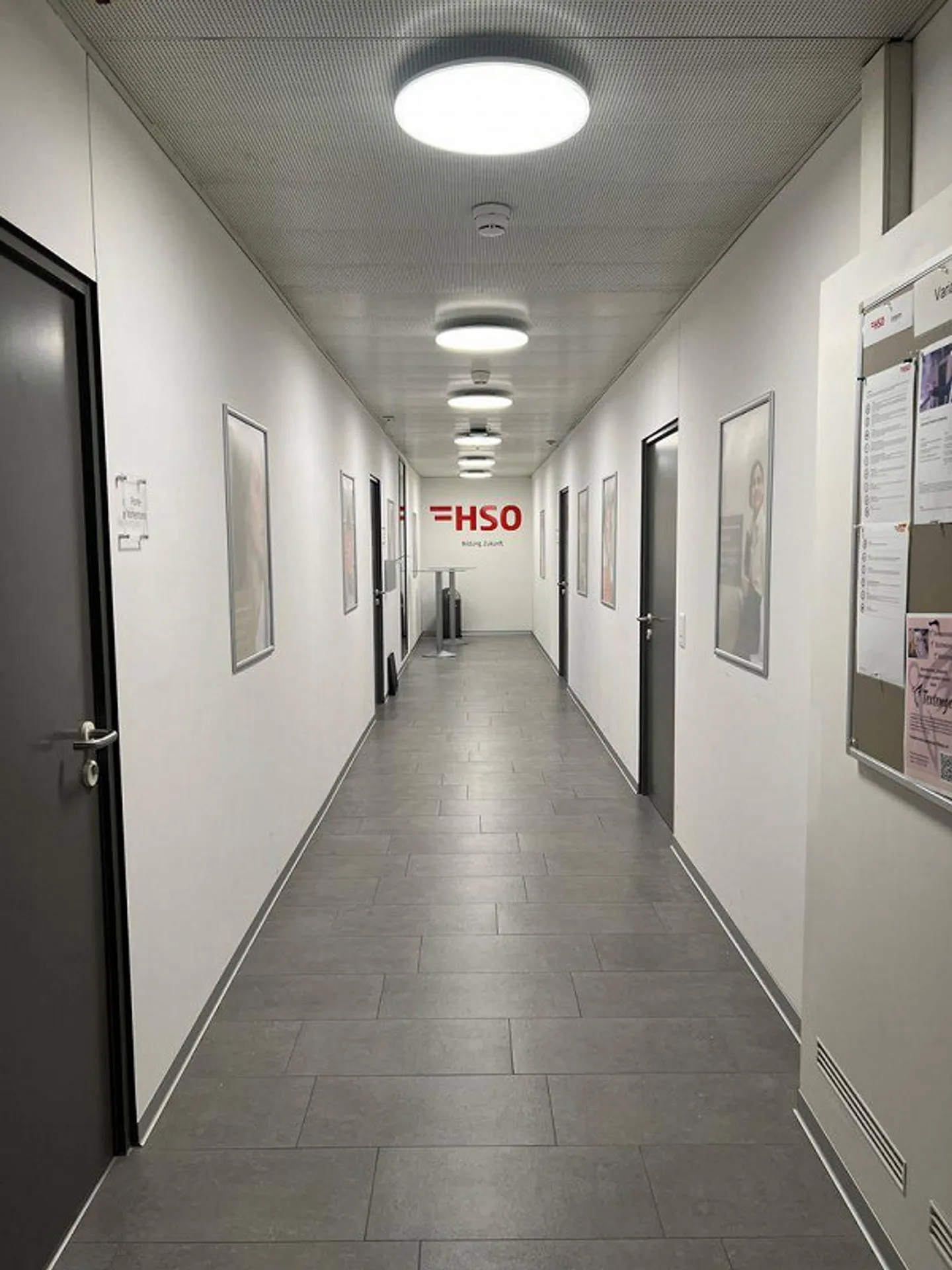 Bureau et espace commercial au cœur de Thun - Photo 3 sur 9