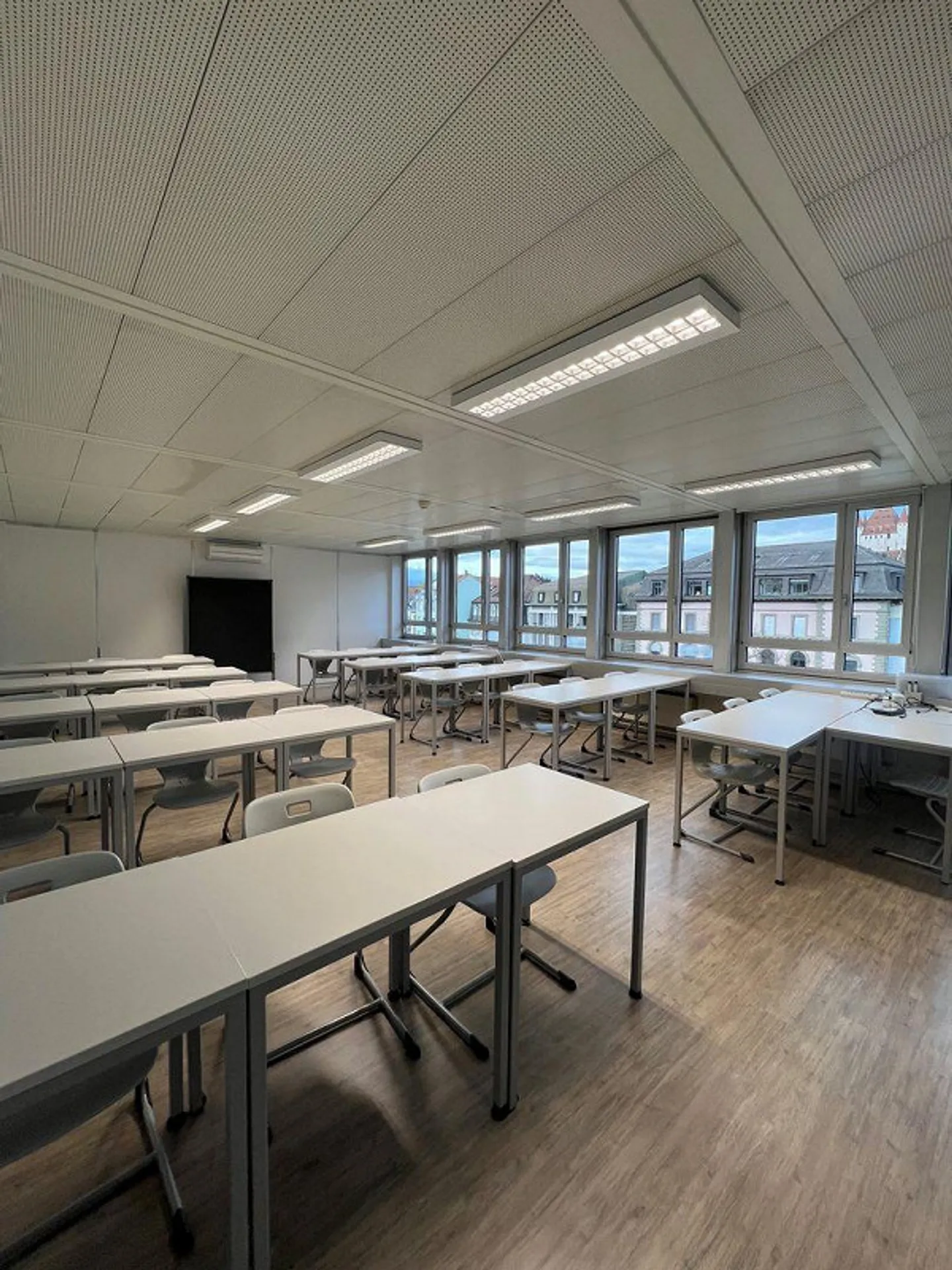 Bureau et espace commercial au cœur de Thun - Photo 5 sur 9