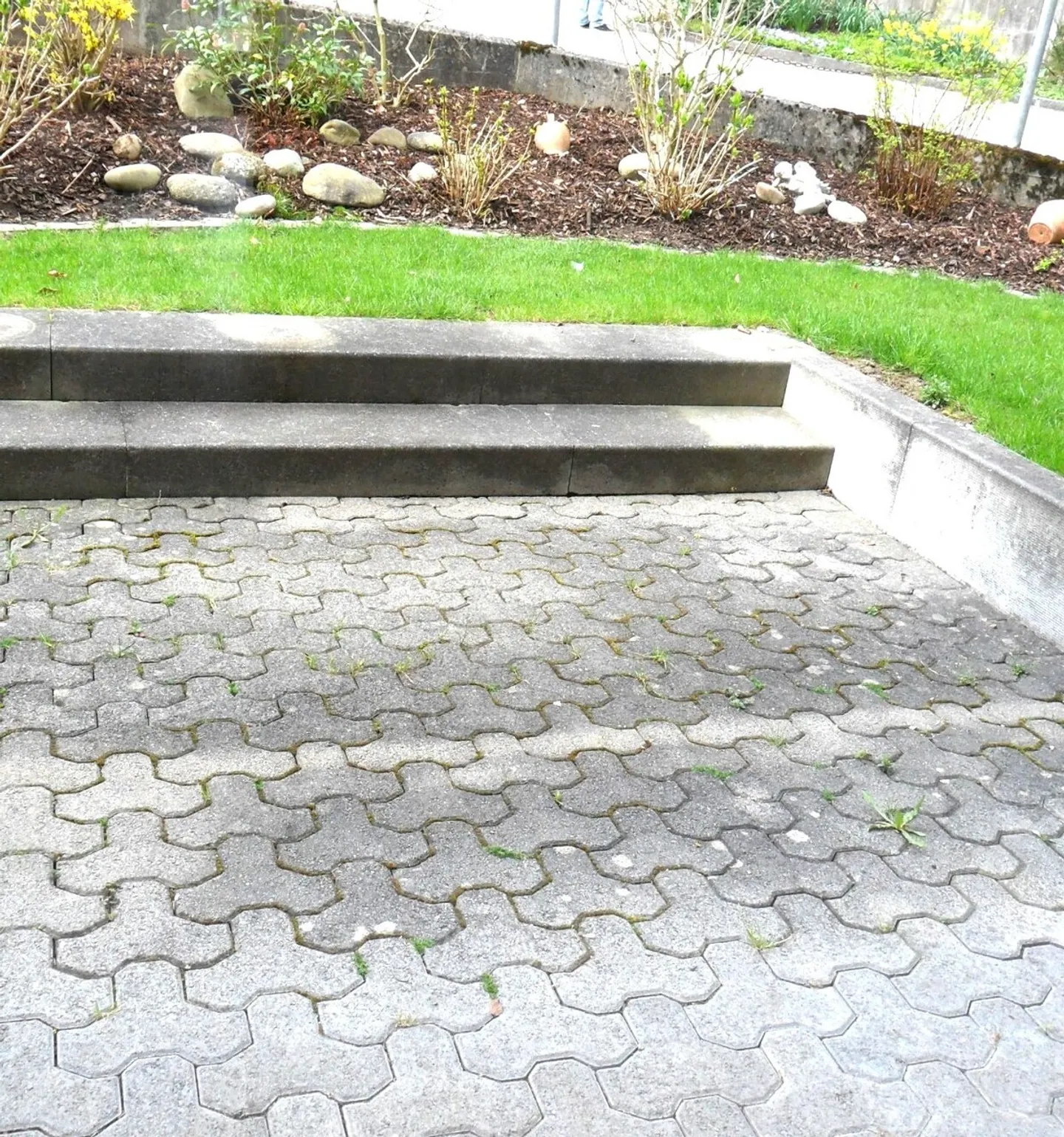 Appartamento ristrutturato con balcone - Foto 5 di 5
