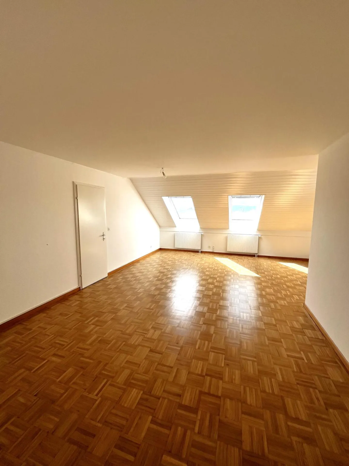 Apartment for rent - Photo 1 of 3