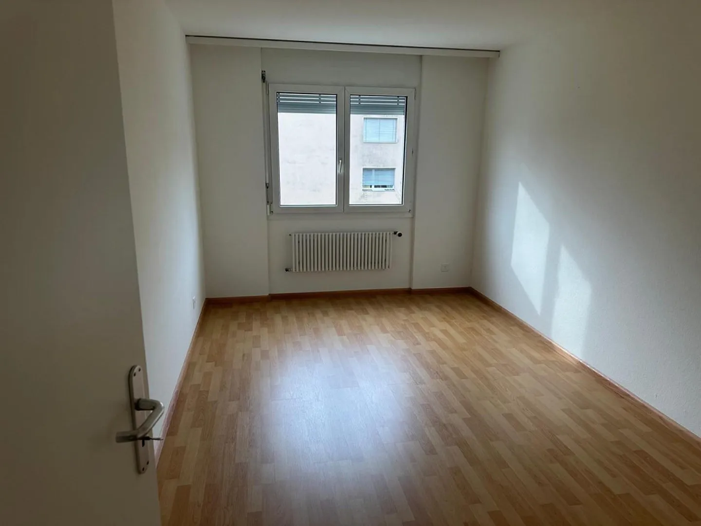 Helle Wohnung, ideale Lage - Foto 2 von 3