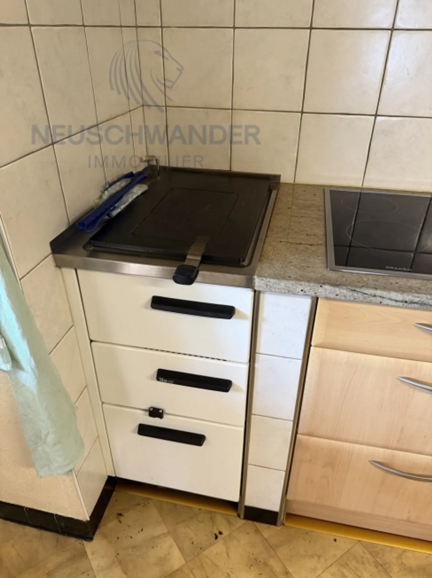 Alto potenziale per questa casa idealmente situata con 2 appartamenti - Foto 16 di 20