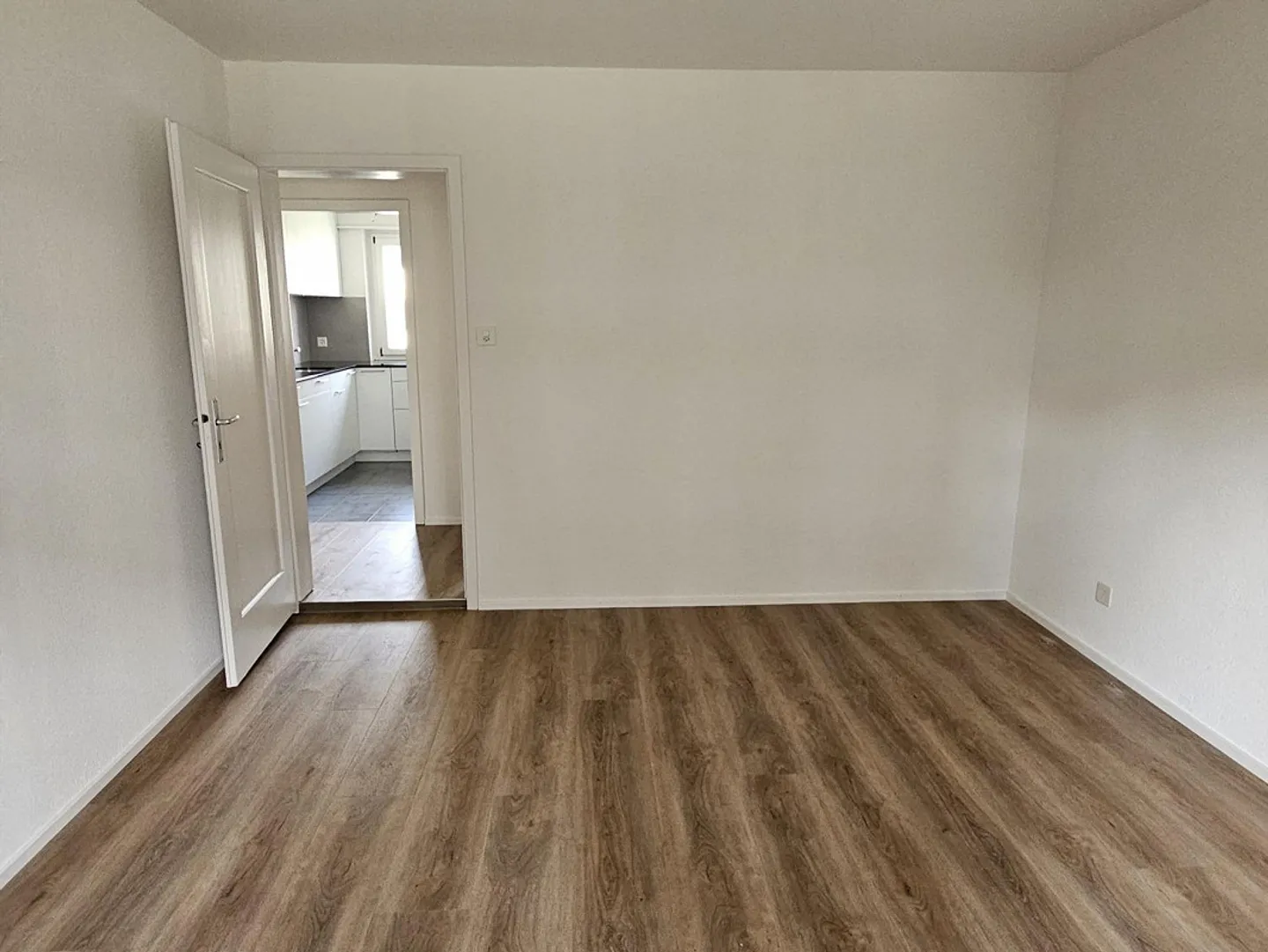 WOHNEN AN TOP-LAGE - charmante 3-ZWG im Erdgeschoss - Foto 2 von 5