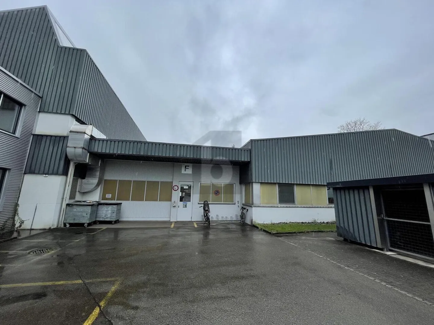 MAGAZZINO SPAZIOSO IDEALE PER LA TUA ATTIVITÀ - Foto 1 di 6