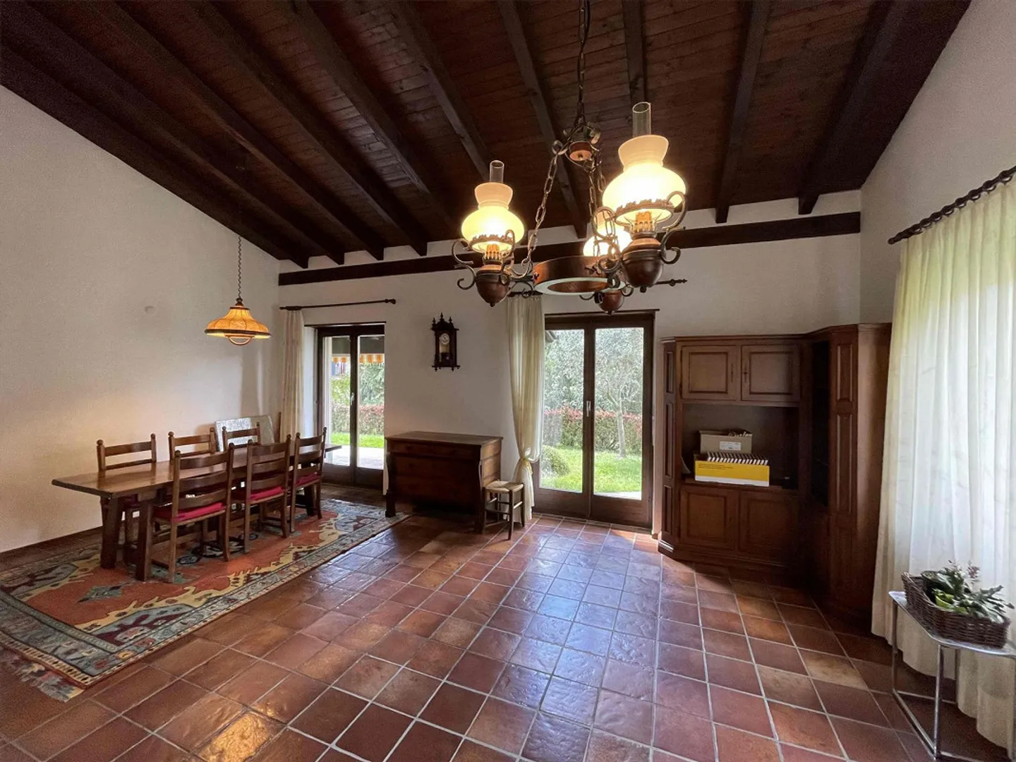 VILLA EXTRAORDINAIRE 5.5 AVEC GRAND JARDIN - Photo 11 sur 13