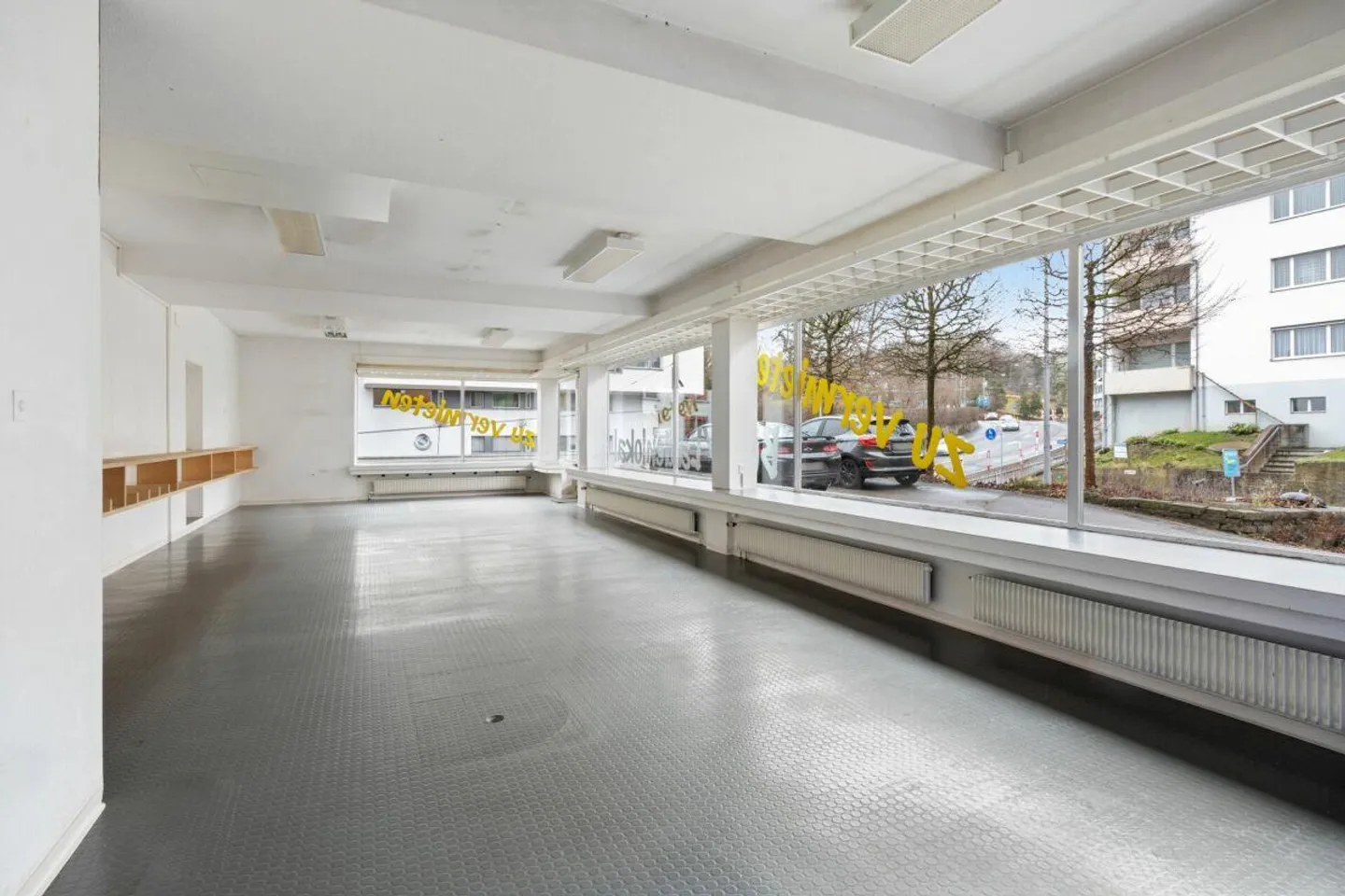 Attraktive Gewerbefläche - Foto 2 von 6