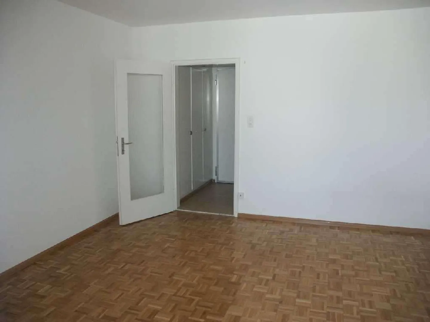 Charmante Wohnung mit Balkon - Foto 2 von 6