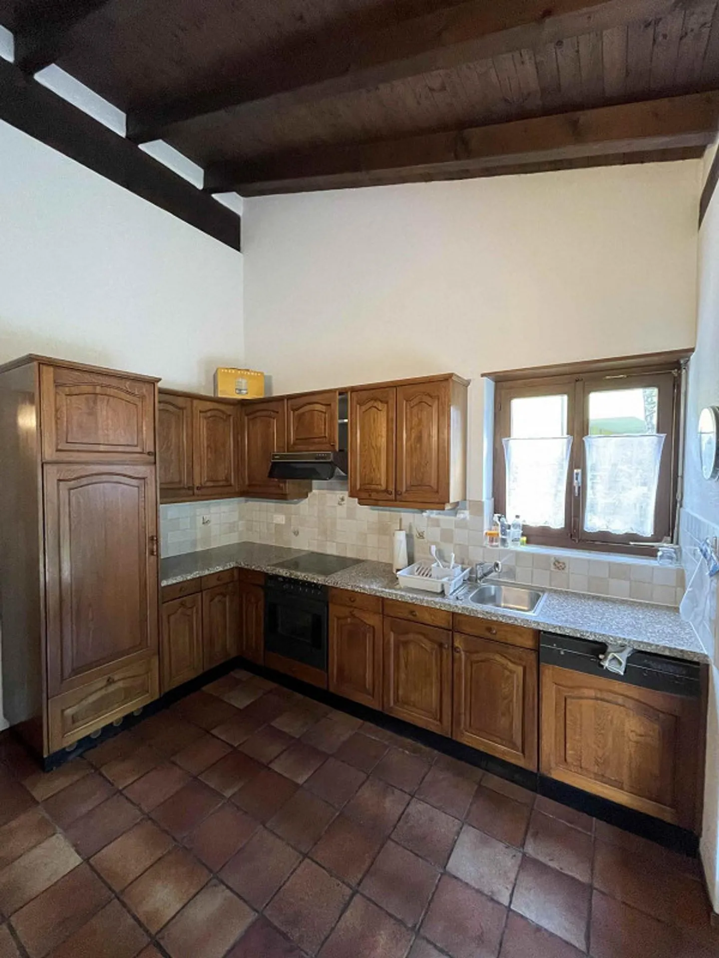 VILLA EXTRAORDINAIRE 5.5 AVEC GRAND JARDIN - Photo 12 sur 13