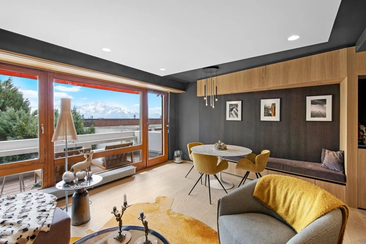 Alpine Eleganz im Herzen von Villars-sur-Ollon - Vollständig renovierte hochwertige Wohnung - Foto 1 von 13