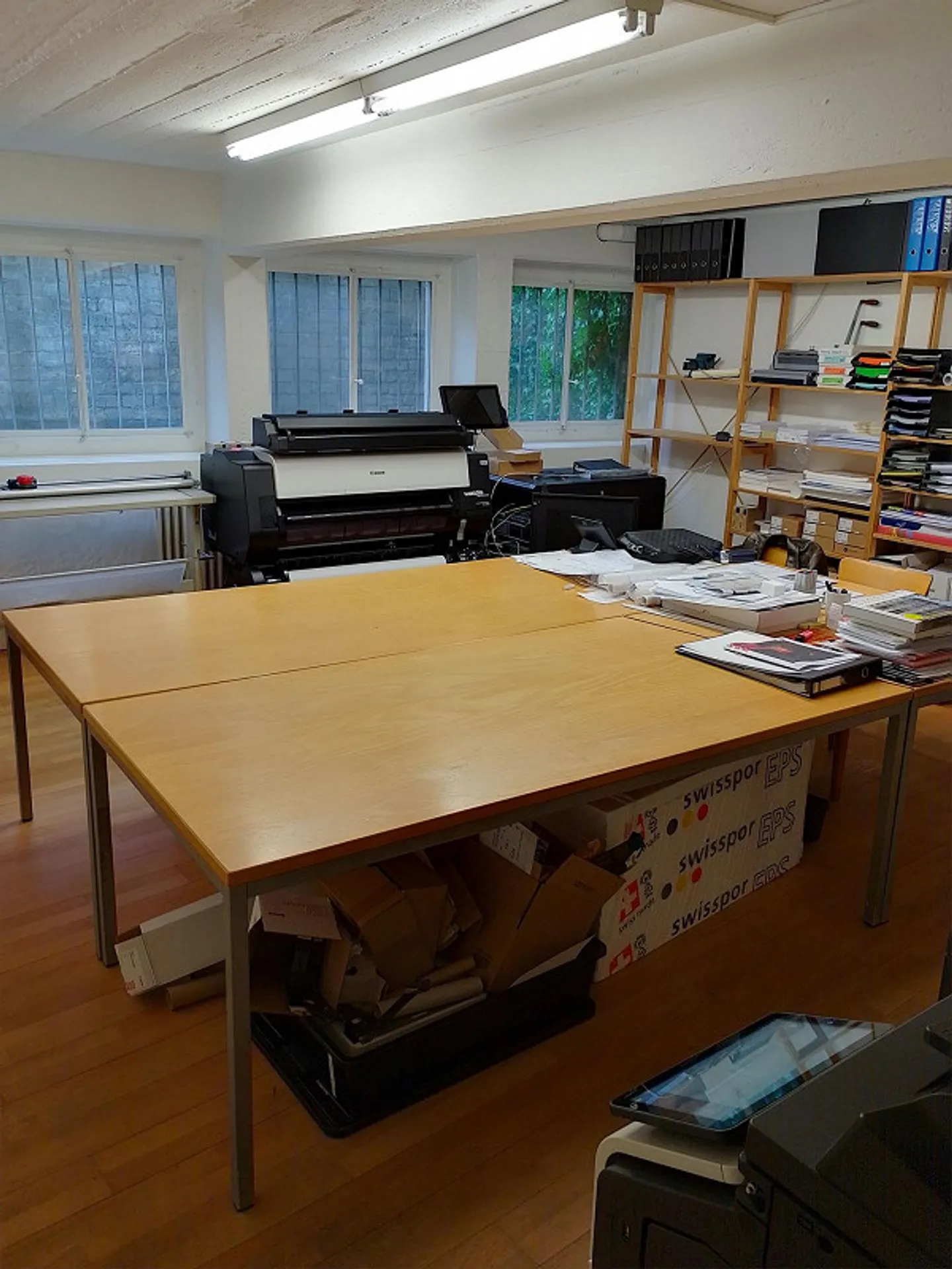 Spacious and bright office and/or commercial spaces - Photo 4 of 9