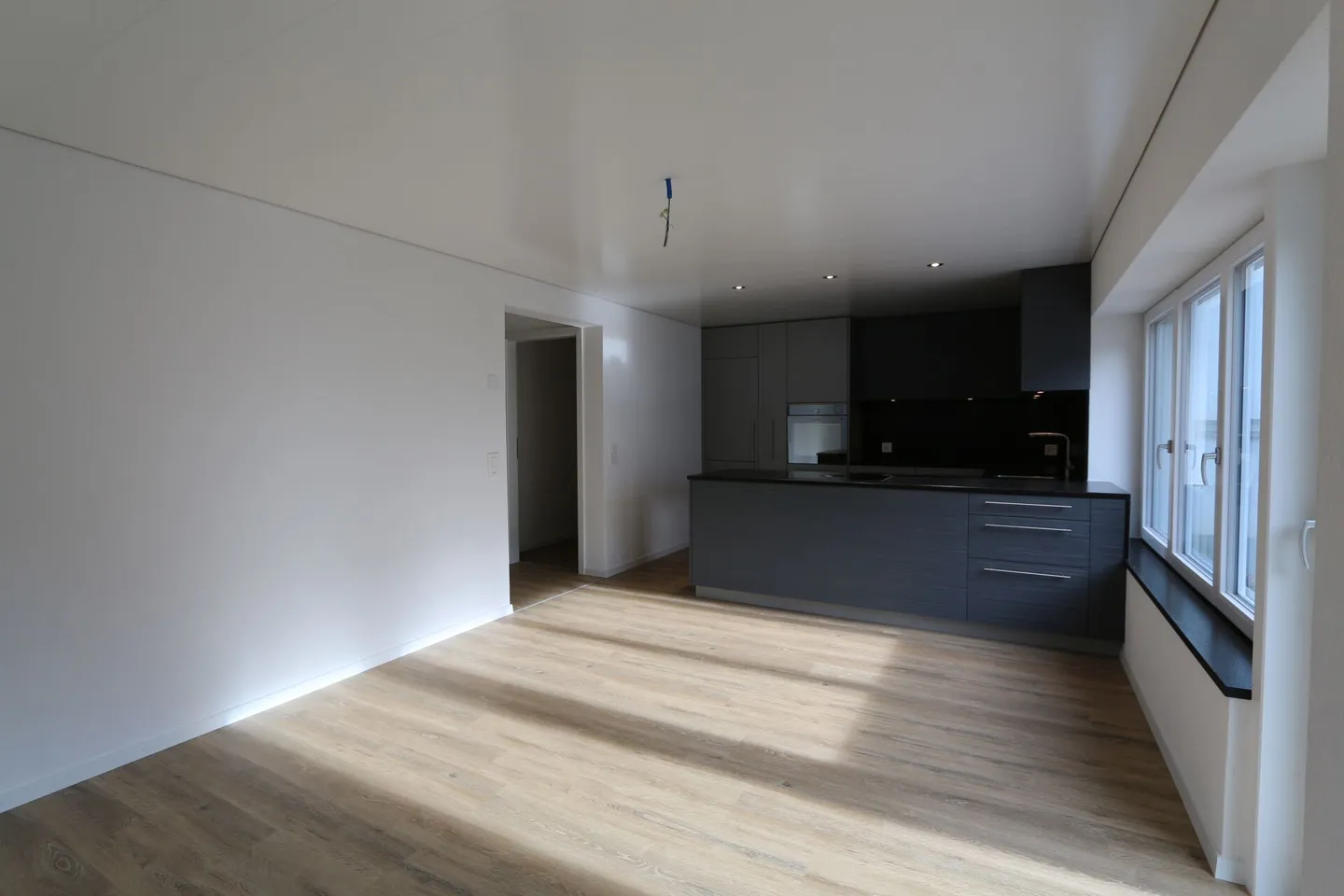 4.5 Room Apartment with Carport and AAP - Photo 6 of 16