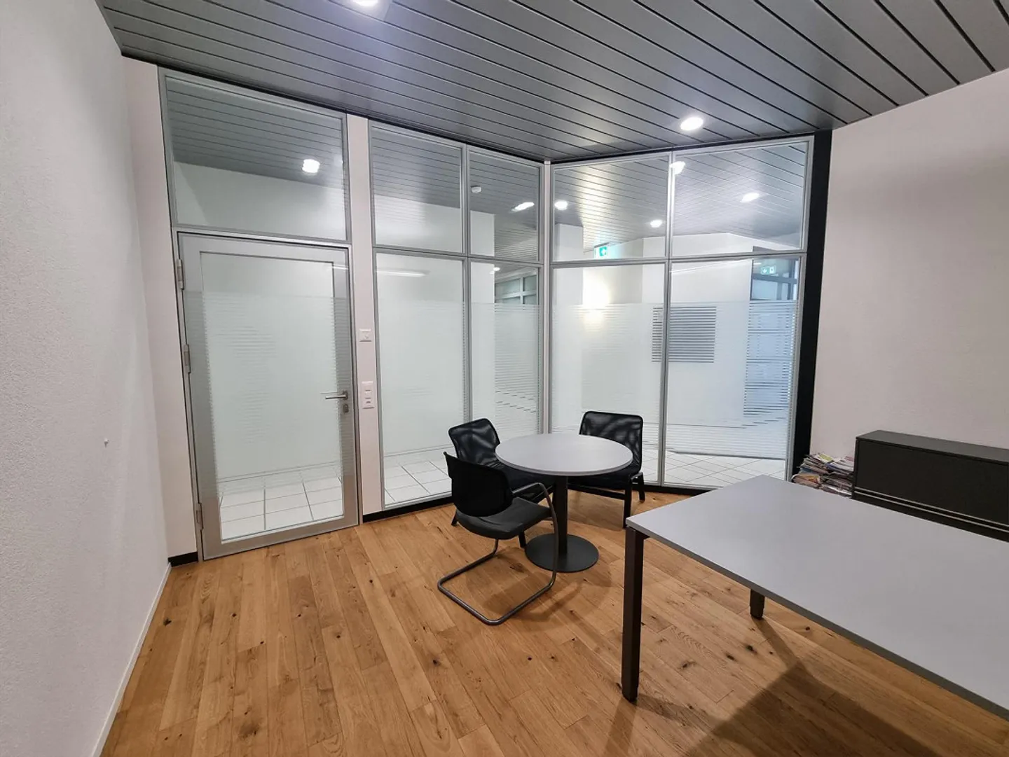 Moderne Büroräume in Sarnen - Foto 7 von 9