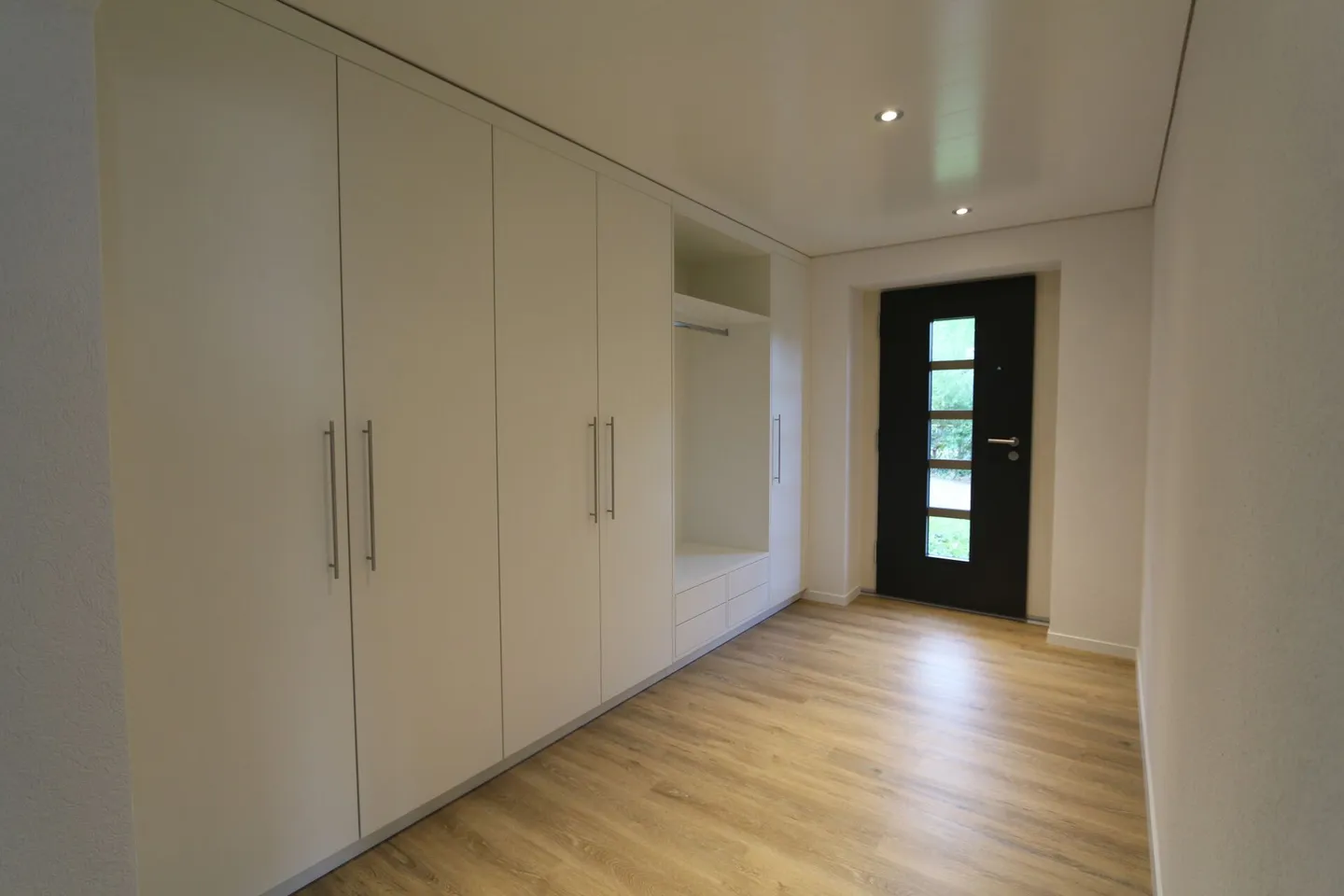 4.5 Room Apartment with Carport and AAP - Photo 5 of 16