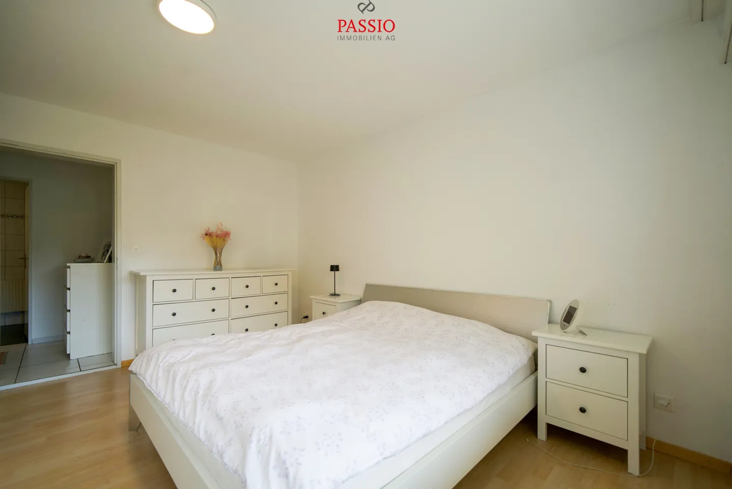 Spacious 6.5-room apartment with panoramic views and two balconies - Photo 21 of 26