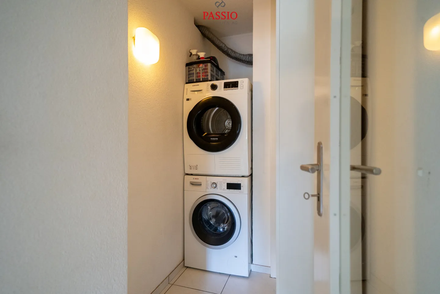 Spacious 6.5-room apartment with panoramic views and two balconies - Photo 23 of 26