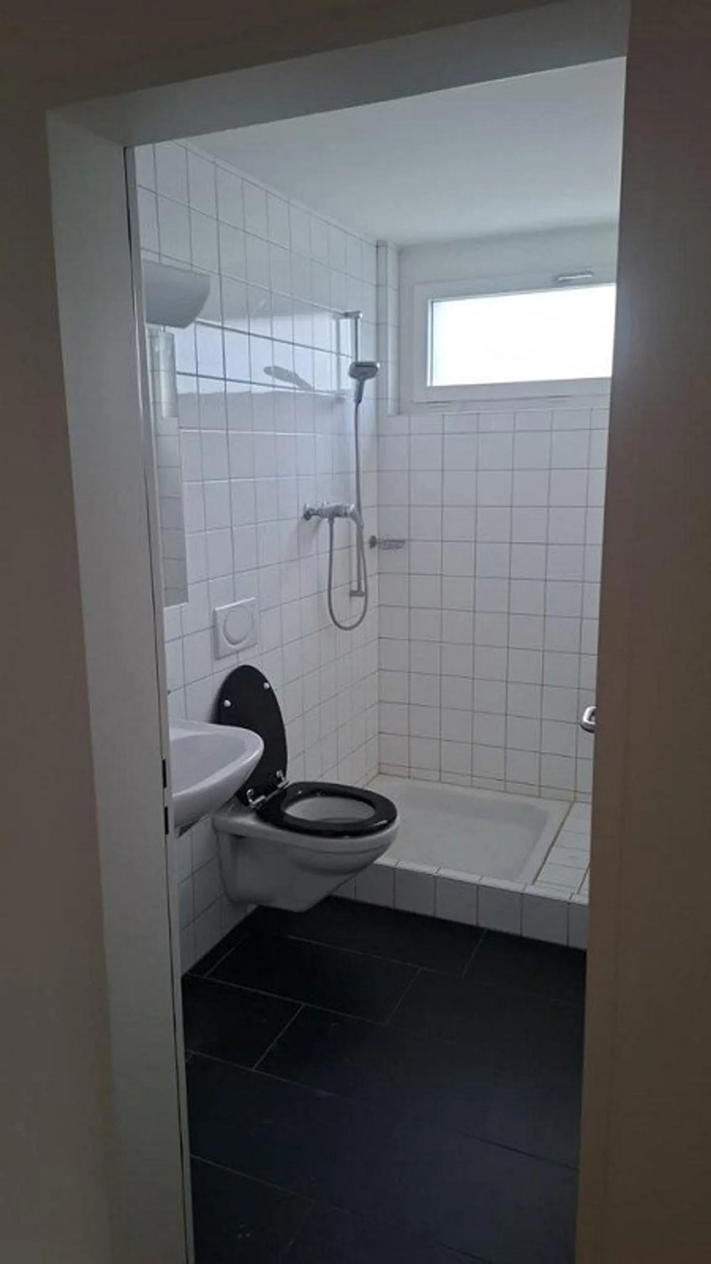 Appartement moderne de 3,5 pièces à Bassersdorf - Photo 3 sur 7