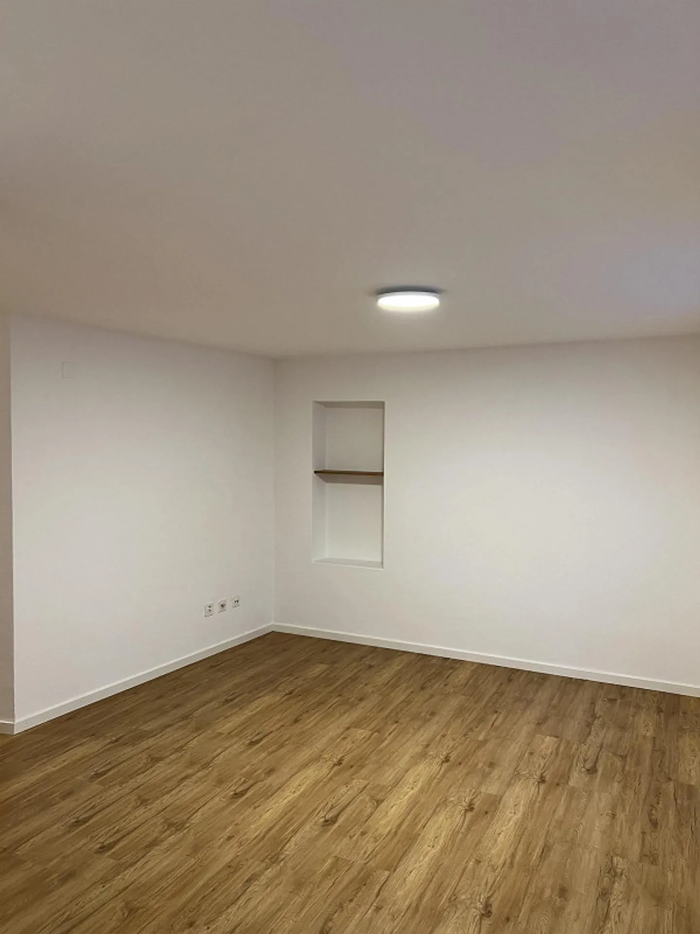 2-room apartment - Photo 4 of 15