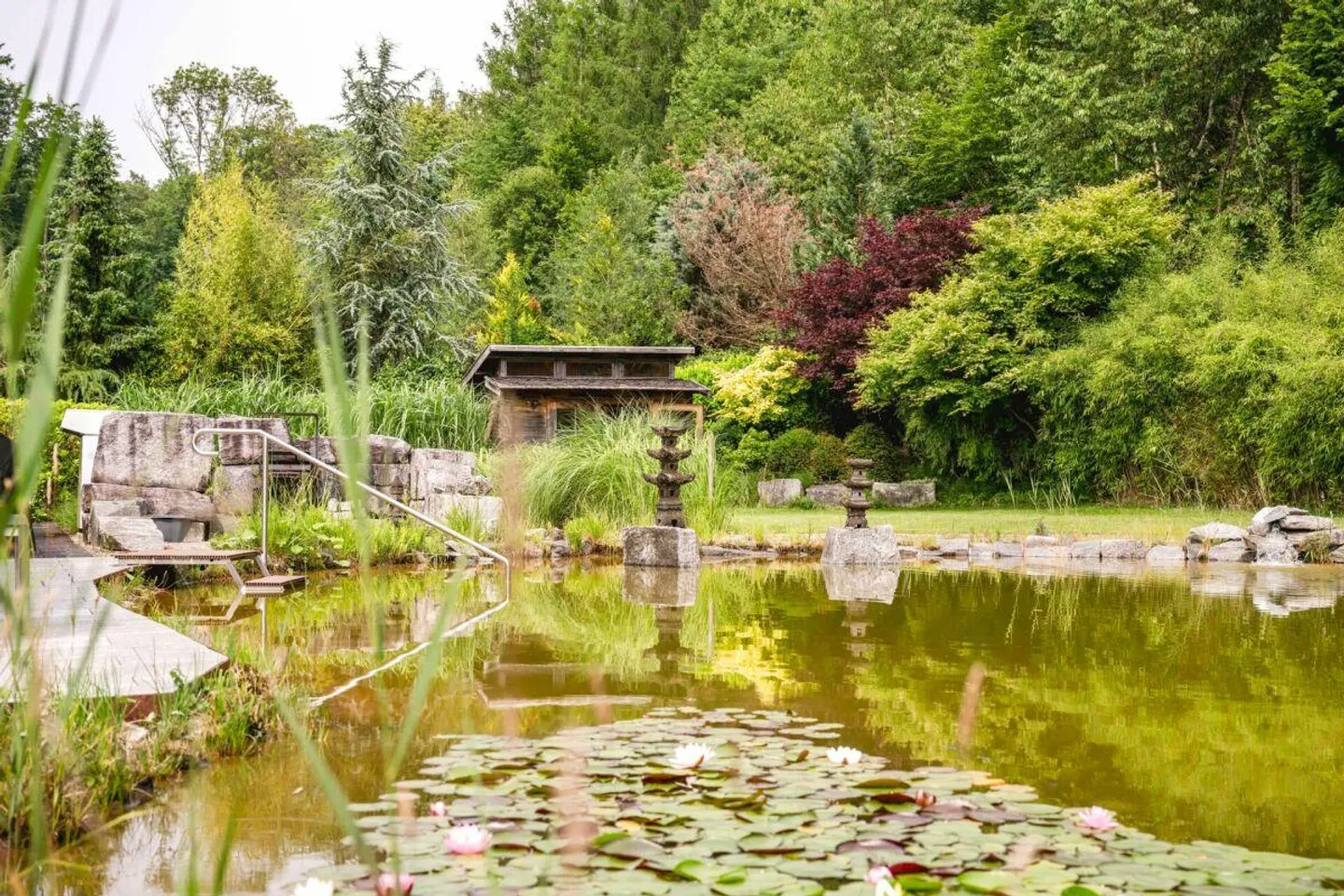 Exclusive 5.5-room property in elevated hillside location - Photo 4 of 5