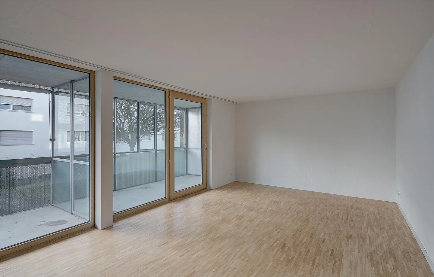 Moderne Wohnung mit Balkon - Foto 4 von 8