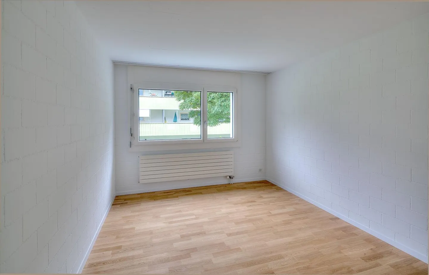 Moderne Wohnung mit Balkon - Foto 6 von 8