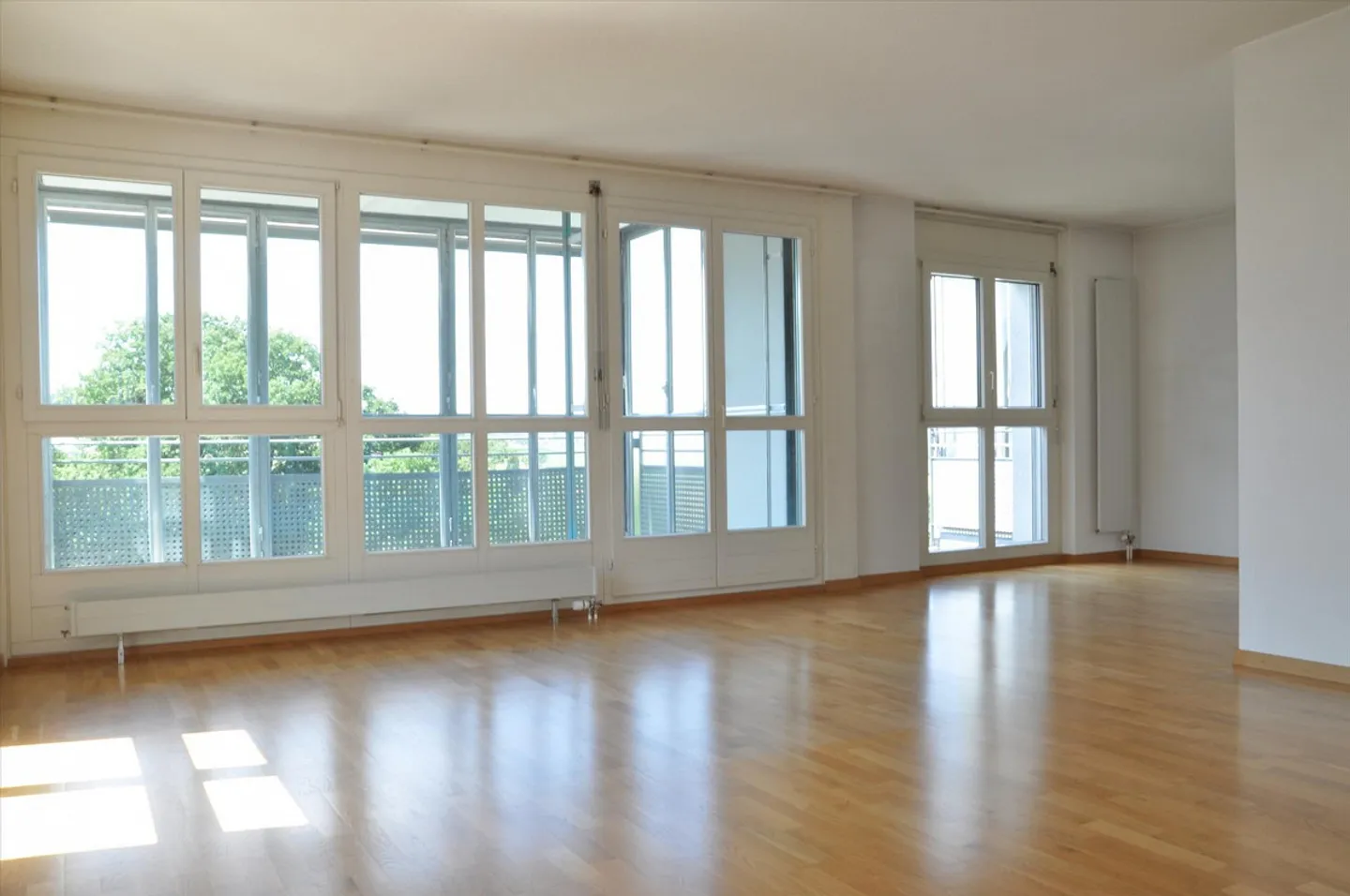 Appartamento spazioso in zona familiare - Foto 1 di 5