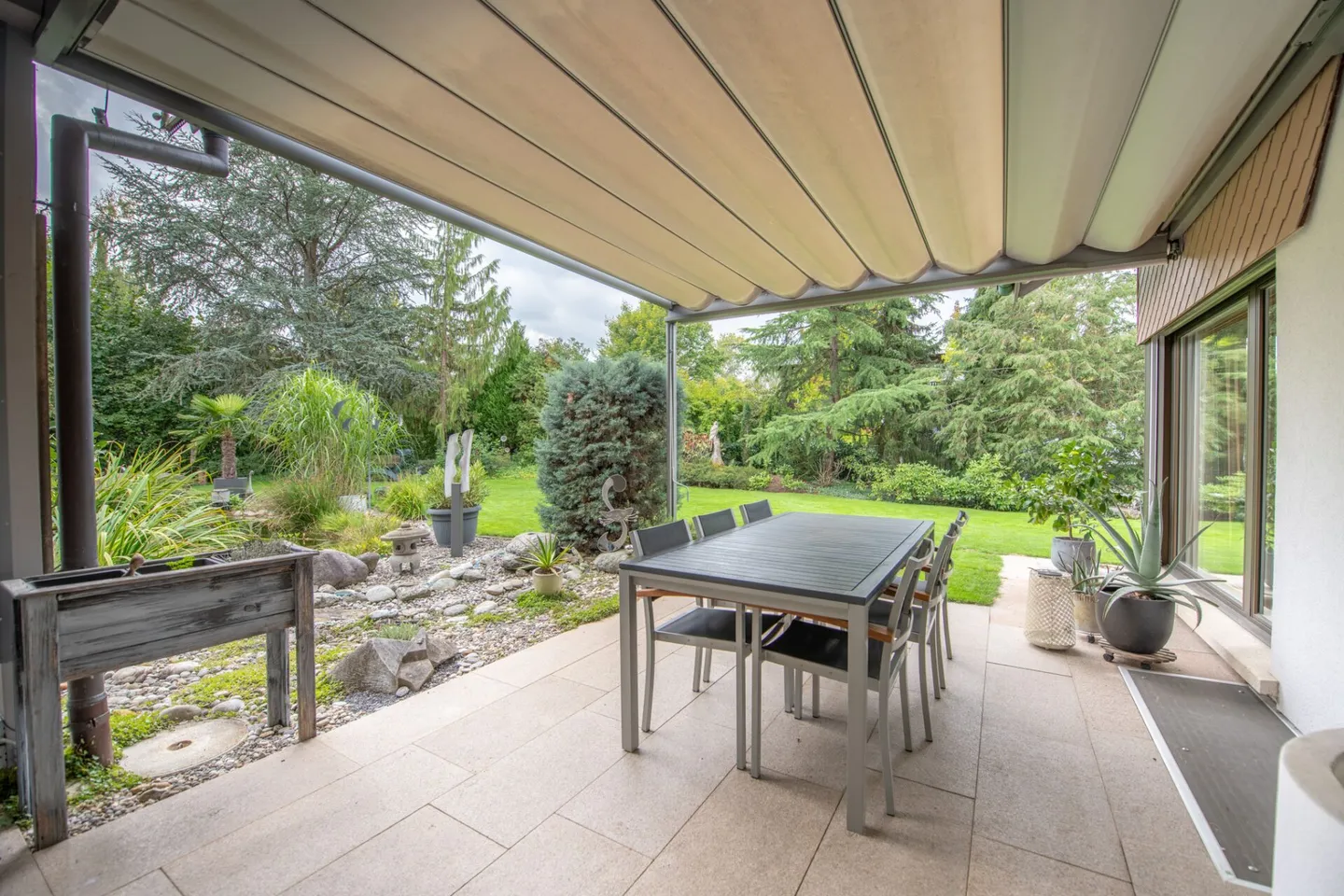 Single-family house in natural idyll: gallery floor & garden paradise for well-being - Photo 17 of 26