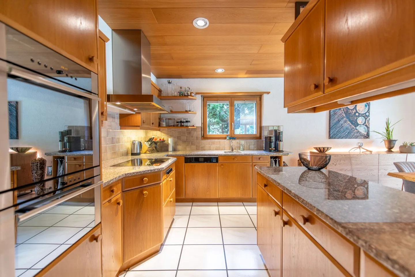 Single-family house in natural idyll: gallery floor & garden paradise for well-being - Photo 6 of 26