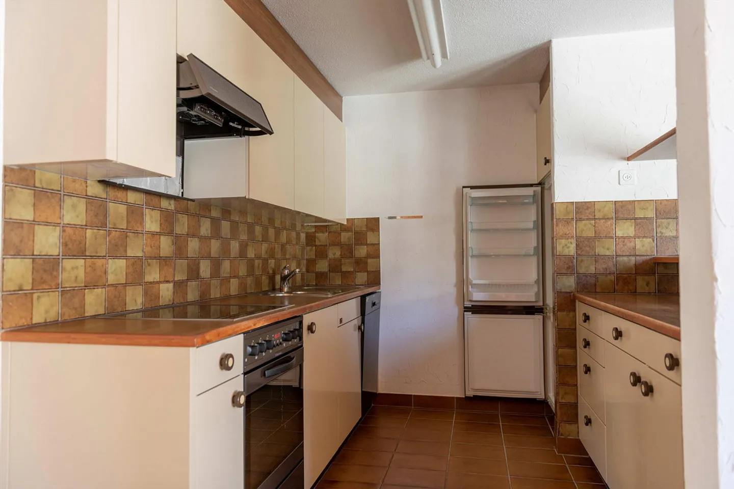 Beautiful and Cozy Attic Apartment - Photo 2 of 5