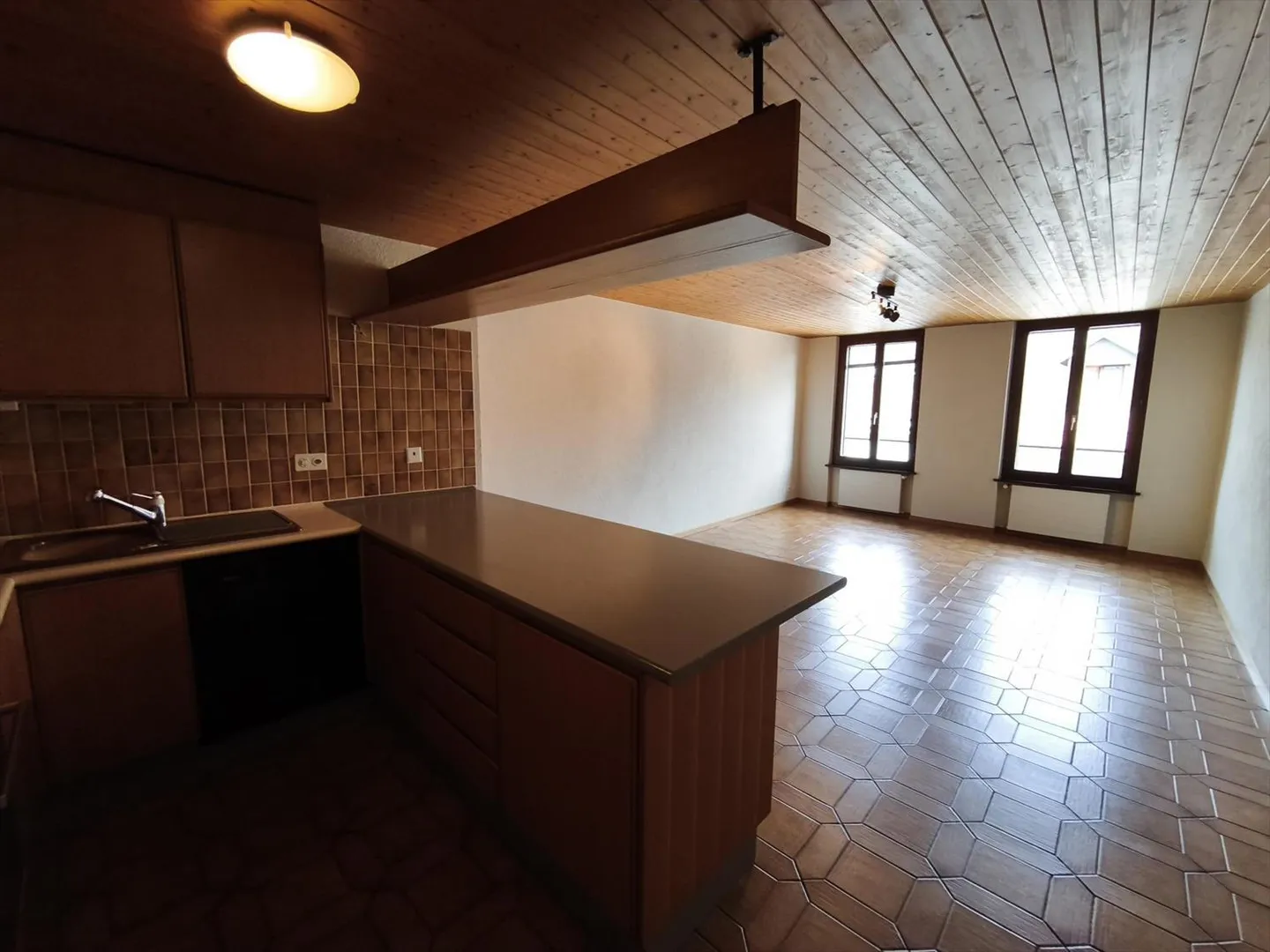 Appartamento duplex 4.5 locali nel cuore del borgo di Coppet - Foto 4 di 9