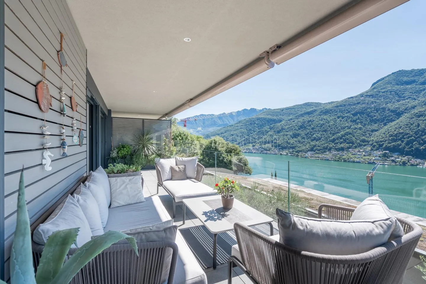 Appartement exclusif de 3,5 pièces avec vue sur le lac à Morcote à vendre - Photo 3 sur 13