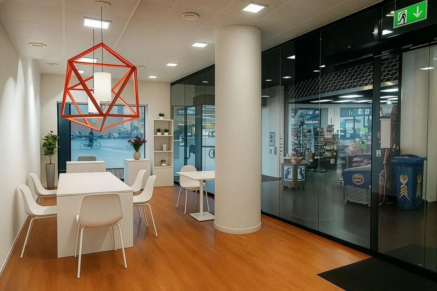 Spazio commerciale attraente in affitto in una strada commerciale affollata! - Foto 3 di 6