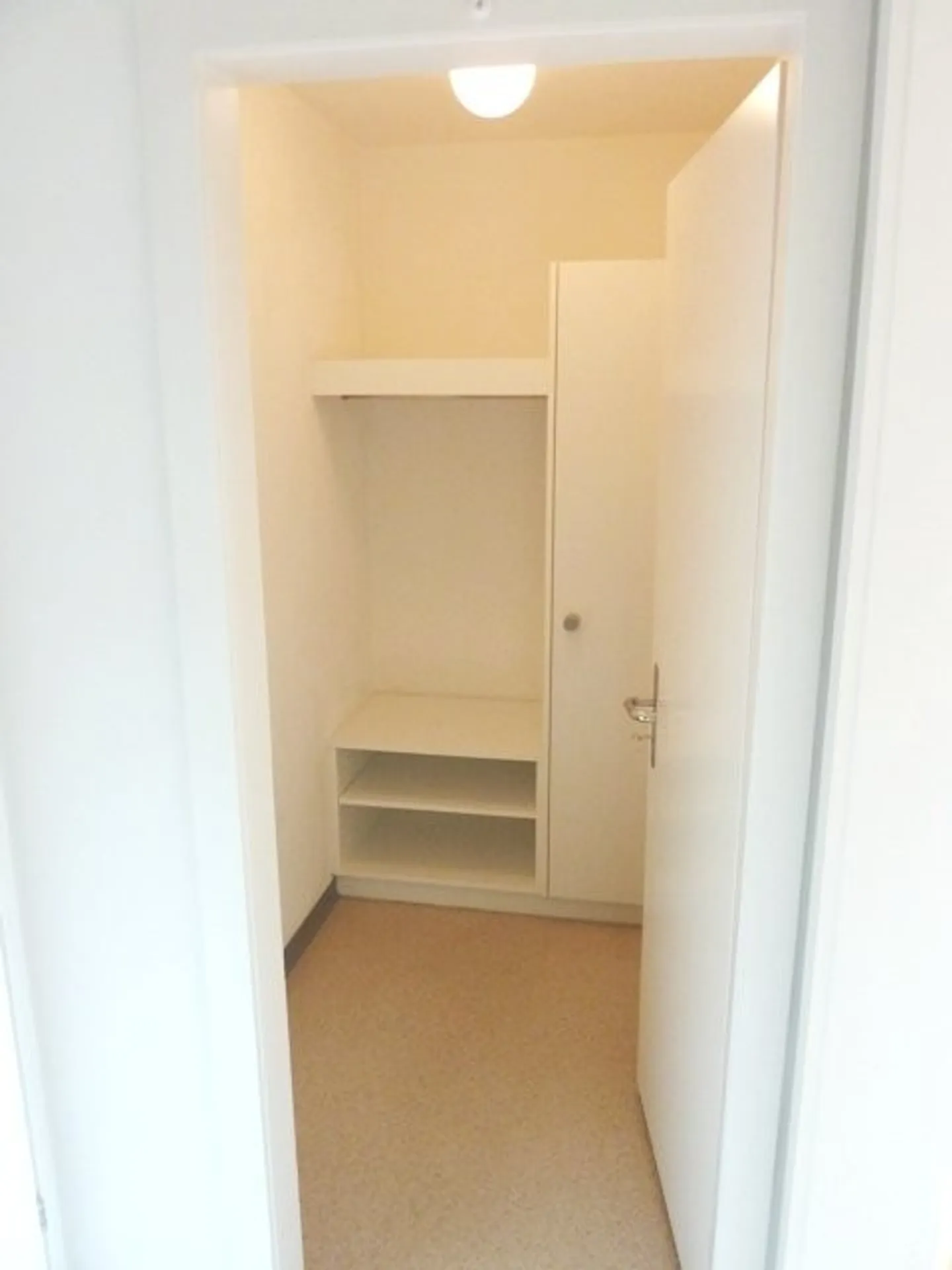 Appartamento in affitto - Foto 8 di 10