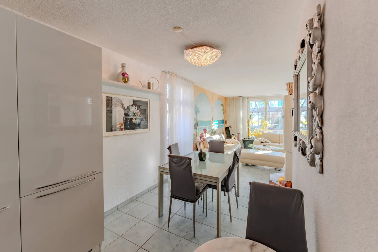 Incantevole casa angolare in un tranquillo quartiere residenziale - Foto 8 di 17