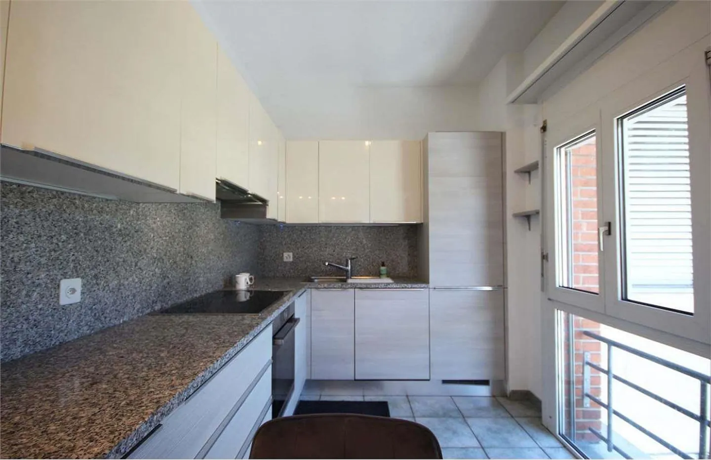 Chiasso : appartement 4,5 pièces avec vue dégagée - Photo 2 sur 6