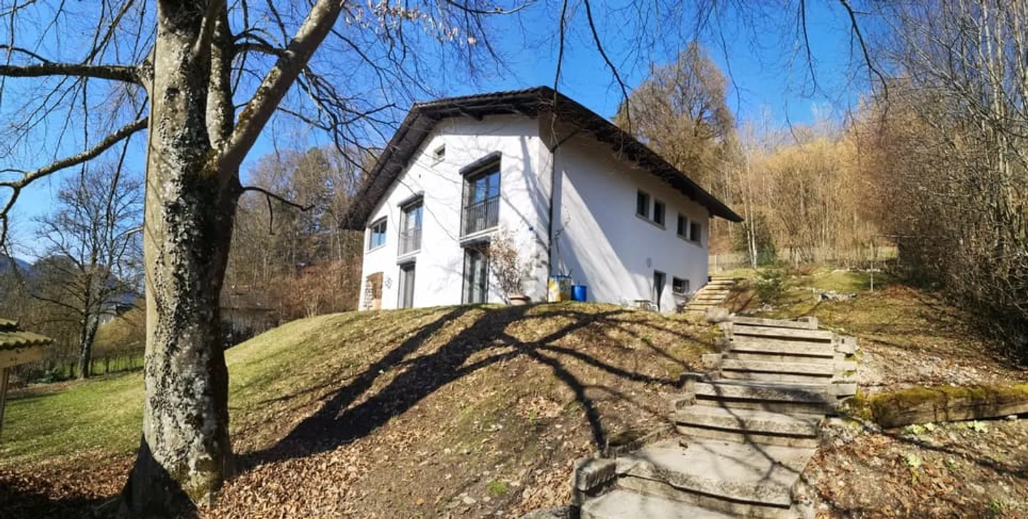 Baisse de prix : maison rénovée avec grand terrain, véranda, 2 terrasses, 2 gara - Foto 4 di 13