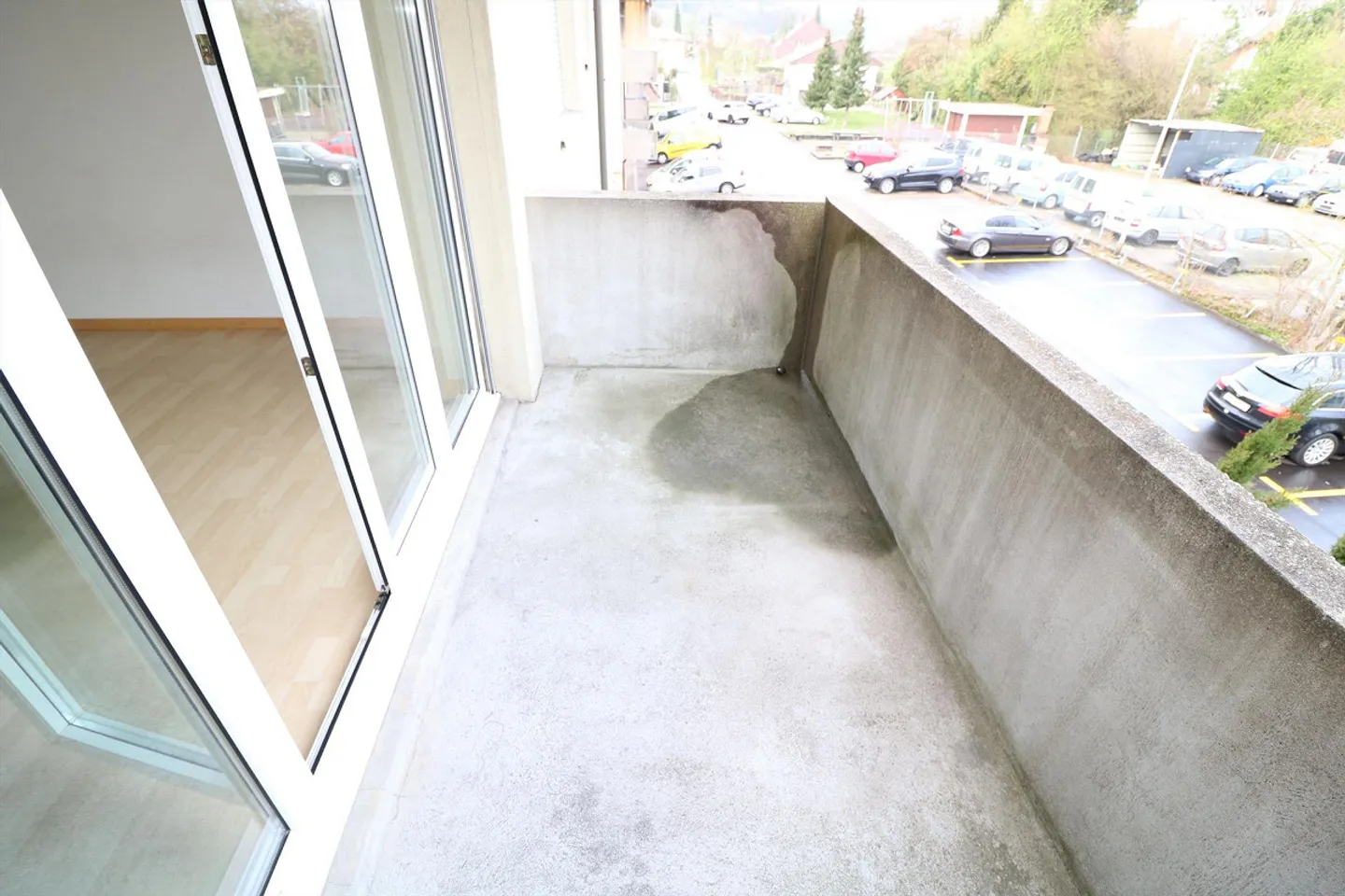Complètement rénové avec balcon - Photo 4 sur 4