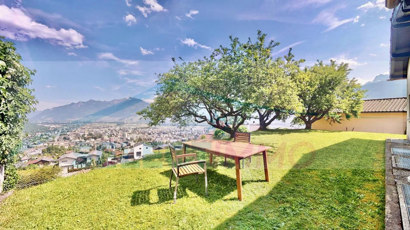 Villa jumelle spacieuse avec vue - Photo 4 sur 23