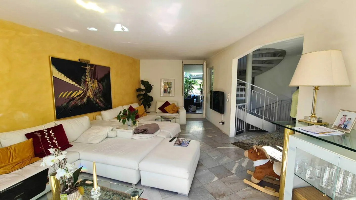 Traumhaus mit Pool und Privatsphäre an sehr sonniger Lage - Foto 3 von 28