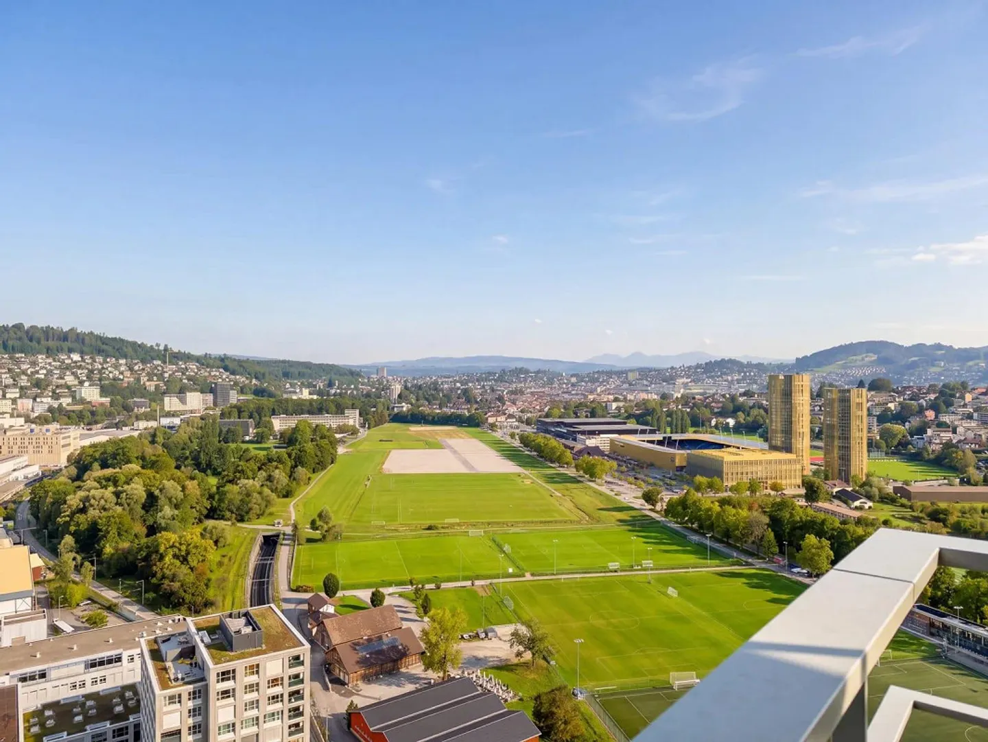 Luxuswohnung mit atemberaubender Aussicht - Foto 10 von 13