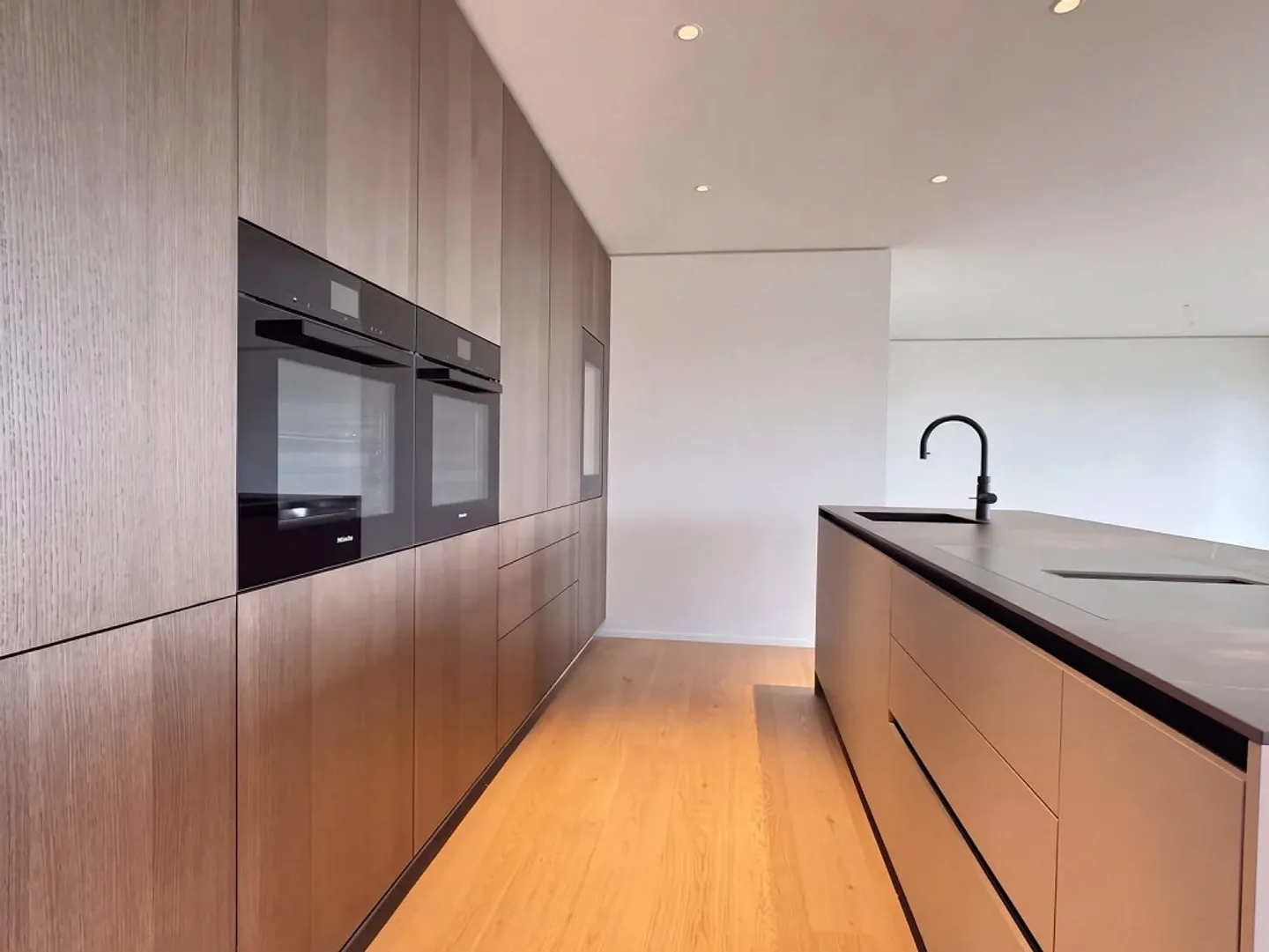 Luxuswohnung mit atemberaubender Aussicht - Foto 11 von 13