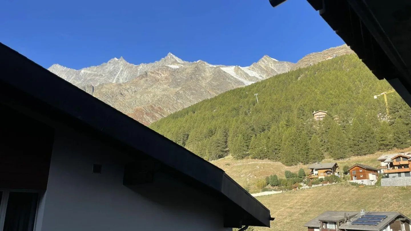 Alphubel Peak così vicino al cielo. Nuova costruzione 2025. Con balcone sud e est. - Foto 13 di 14