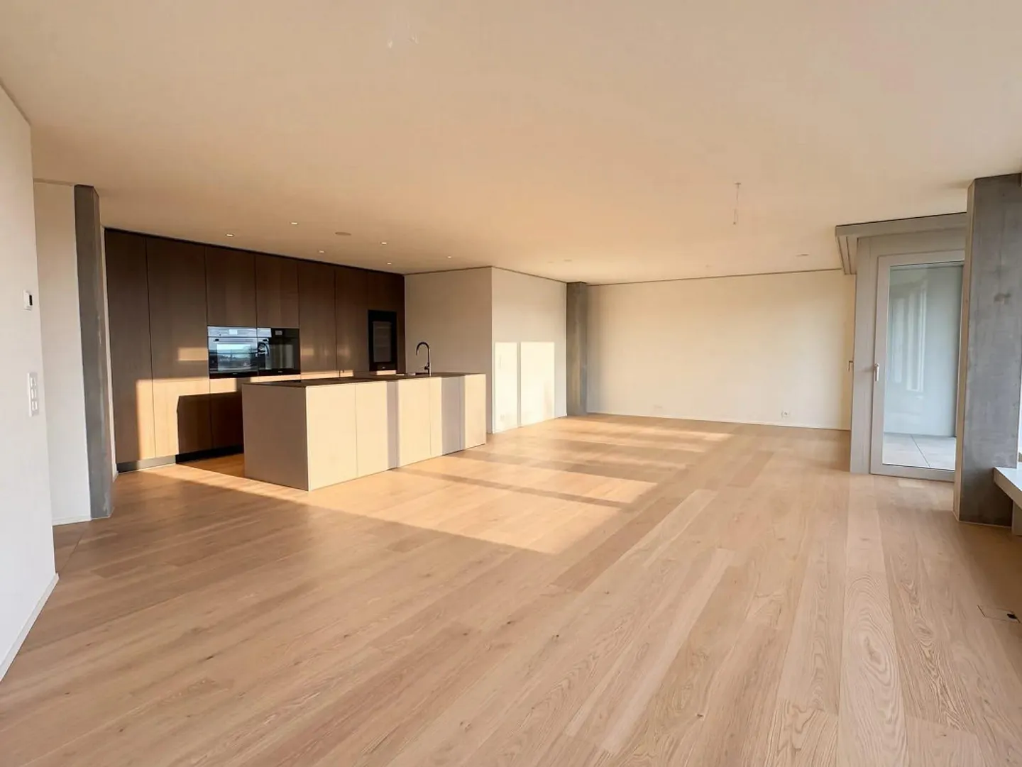 Luxuswohnung mit atemberaubender Aussicht - Foto 8 von 13