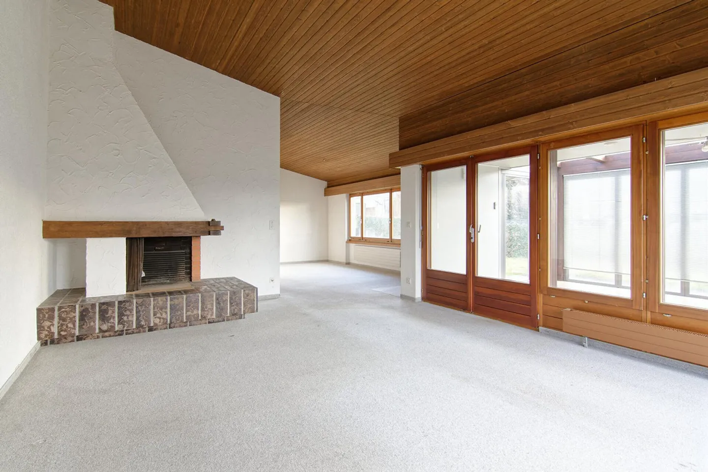 Geräumiges Familienhaus in ruhiger Lage - Foto 7 von 11