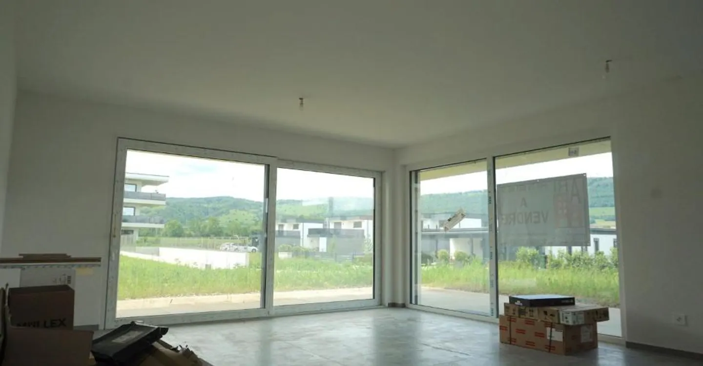 Appartamento di 4,5 locali - Superficie netta di 100 m2 - Terrazza di 45 m2 - orientato - Foto 2 di 12