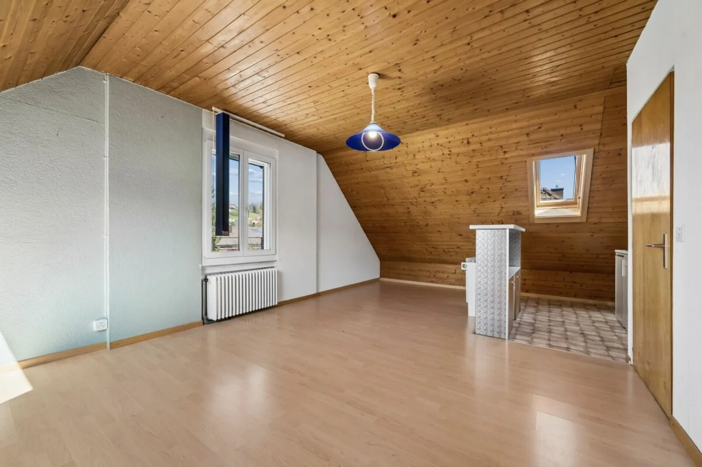 Propriété polyvalente de 6,5 pièces avec potentiel de construction - Photo 8 sur 13